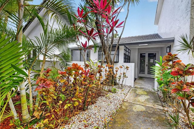 4701 NW 1st Place, Deerfield Beach, FL 33442