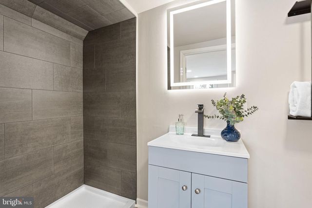 595 CHURCH RD, Sewell, NJ 08080