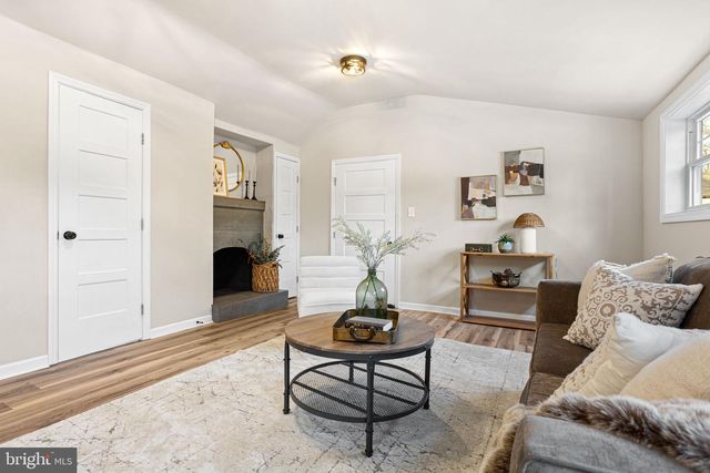 595 CHURCH RD, Sewell, NJ 08080