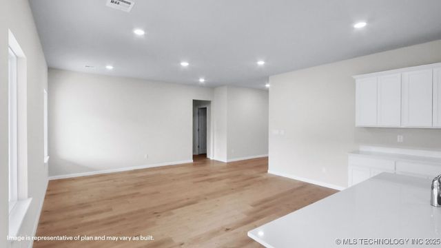 7402 N 154th East Avenue, Owasso, OK 74055