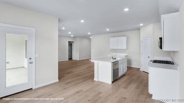 7402 N 154th East Avenue, Owasso, OK 74055