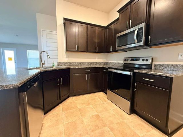 910 HUDSON VALLEY DRIVE, Kissimmee, FL 34759