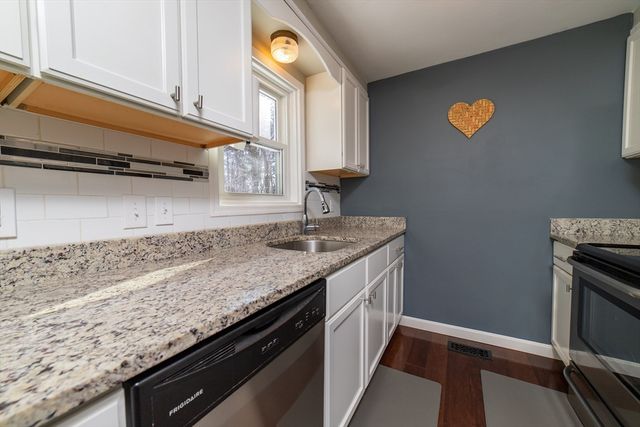 14 Pleasant View Park 14, Rockland, MA 02370