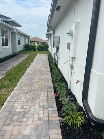 1231 Tangled Orchard Trace, Loxahatchee, FL 33470