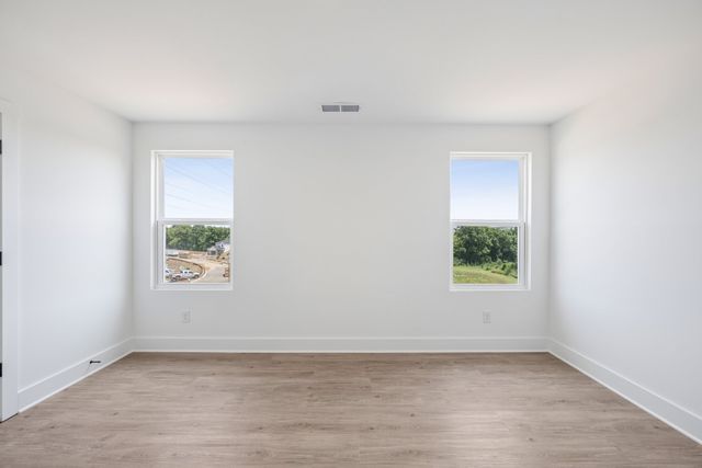 3204 Gravity Dr, Columbia, TN 38401