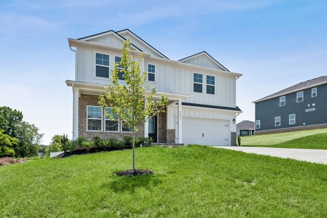 3204 Gravity Dr, Columbia, TN 38401