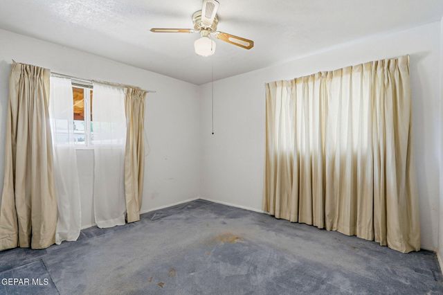8933 MOUNT RUSHMORE Lane, El Paso, TX 79904
