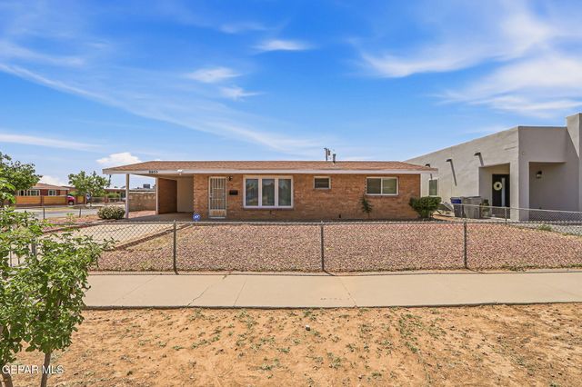 8933 MOUNT RUSHMORE Lane, El Paso, TX 79904