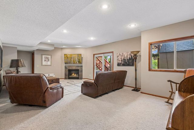 10531 Golden Eagle Trail, Woodbury, MN 55129