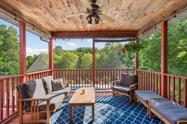 10531 Golden Eagle Trail, Woodbury, MN 55129
