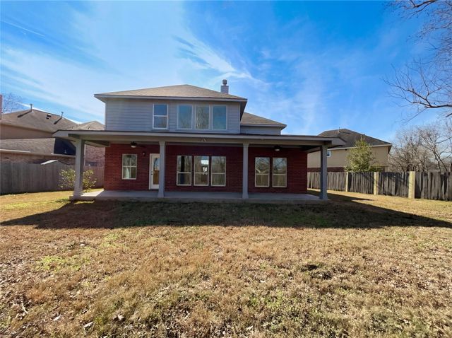 200 Rippling Creek Lane, Alvin, TX 77511