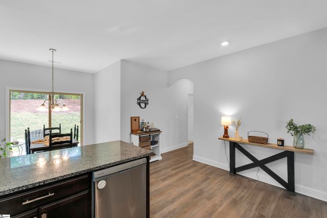 122 River Trace Loop, Simpsonville, SC 29680