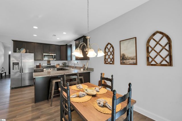 122 River Trace Loop, Simpsonville, SC 29680