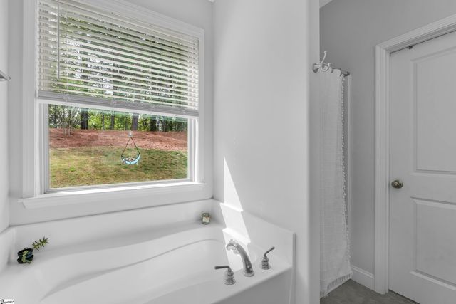 122 River Trace Loop, Simpsonville, SC 29680