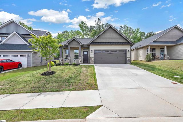 122 River Trace Loop, Simpsonville, SC 29680