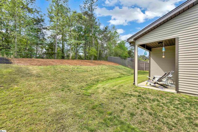 122 River Trace Loop, Simpsonville, SC 29680