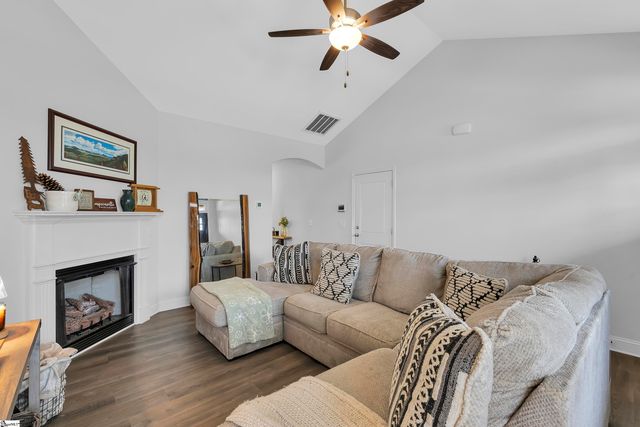 122 River Trace Loop, Simpsonville, SC 29680