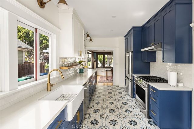 774 Gladys, Long Beach, CA 90804