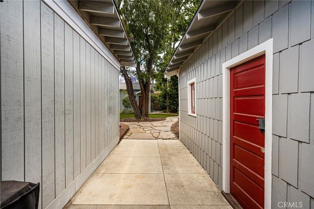 774 Gladys, Long Beach, CA 90804