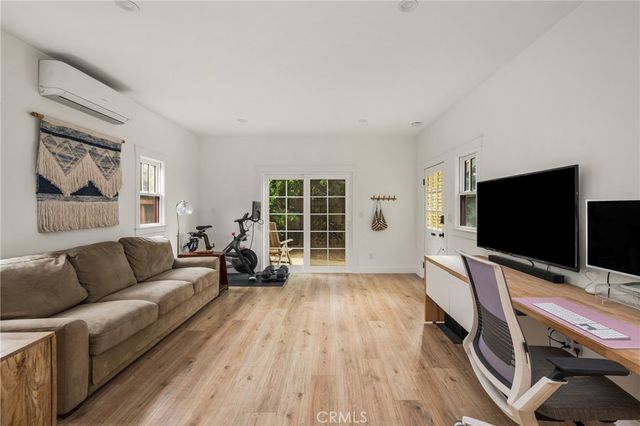 774 Gladys, Long Beach, CA 90804