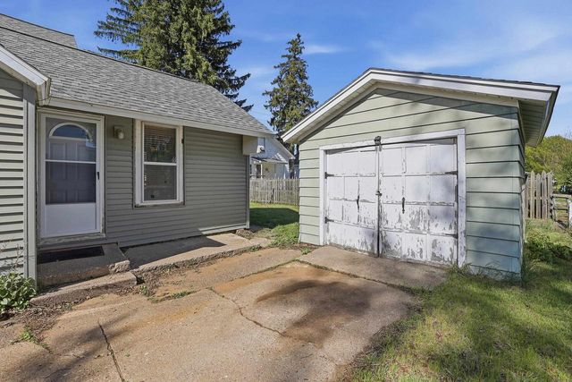 831 LINCOLN STREET, Wisconsin Rapids, WI 54494