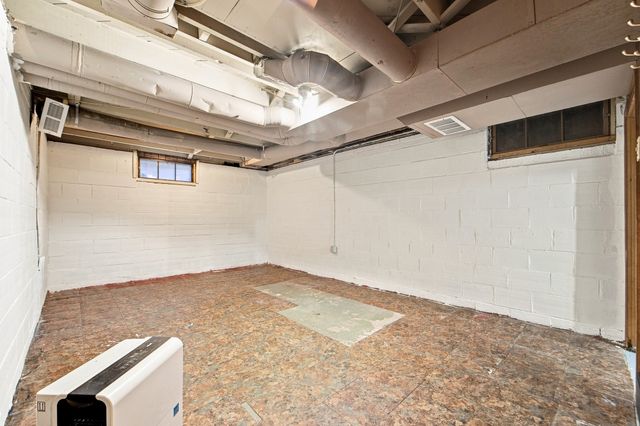 1348 57th Street, Des Moines, IA 50311