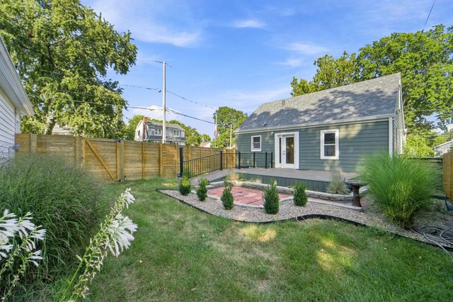 1348 57th Street, Des Moines, IA 50311