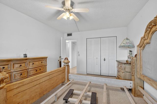 3025 Guildford B 3025, Boca Raton, FL 33434