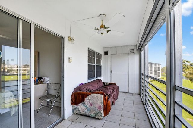 3025 Guildford B 3025, Boca Raton, FL 33434