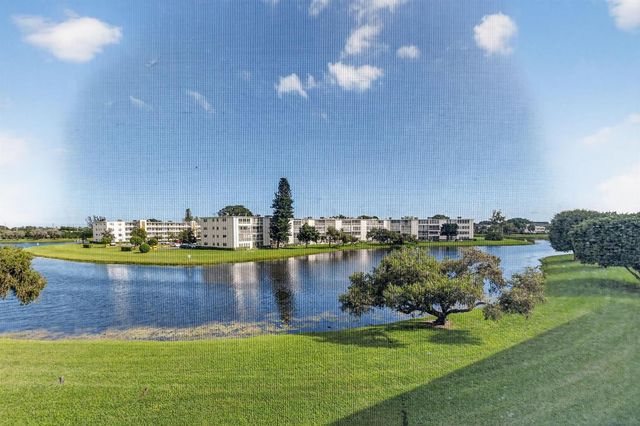 3025 Guildford B 3025, Boca Raton, FL 33434