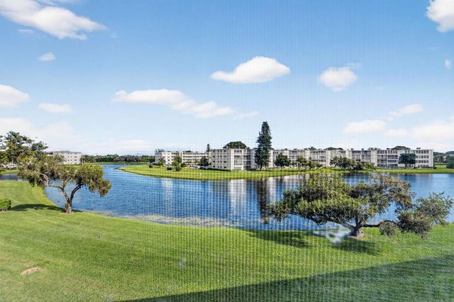 3025 Guildford B 3025, Boca Raton, FL 33434