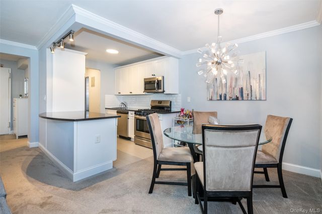 4 Sadore Lane 5J, Yonkers, NY 10710