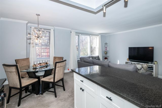 4 Sadore Lane 5J, Yonkers, NY 10710