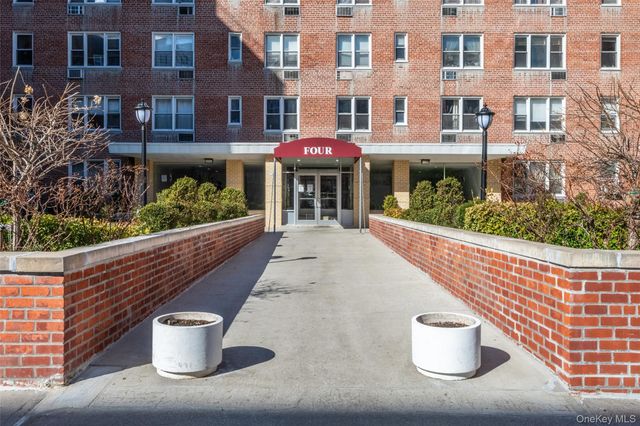 4 Sadore Lane 5J, Yonkers, NY 10710