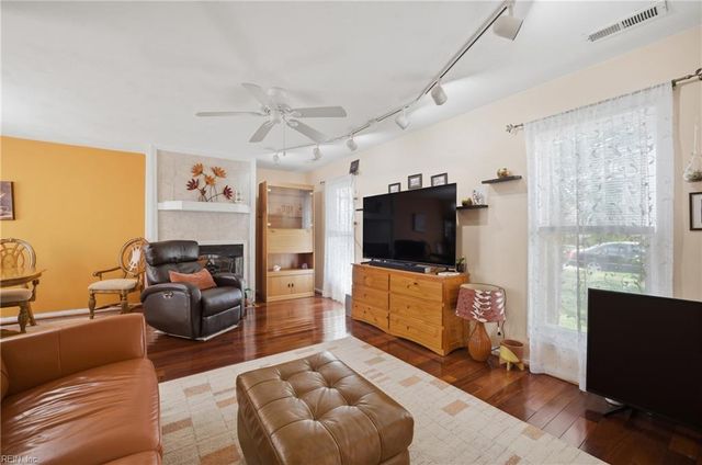 3520 Forest Glen RD, Virginia Beach, VA 23452