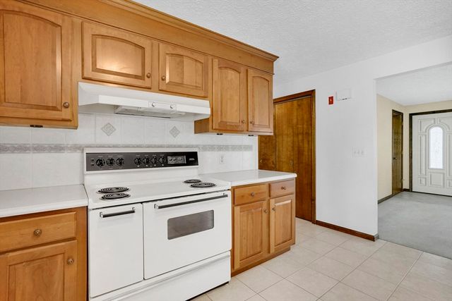 47 Americo St, Ludlow, MA 01056