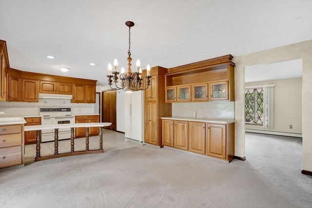 47 Americo St, Ludlow, MA 01056
