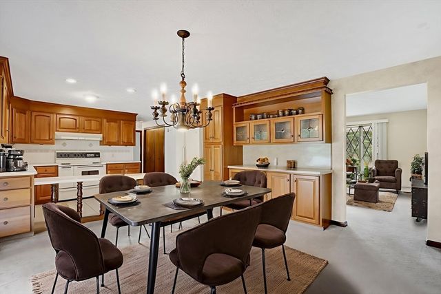 47 Americo St, Ludlow, MA 01056