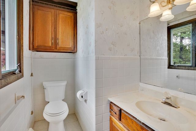 47 Americo St, Ludlow, MA 01056