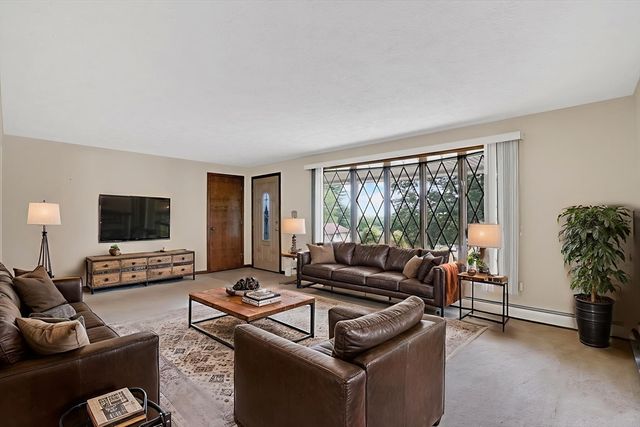 47 Americo St, Ludlow, MA 01056