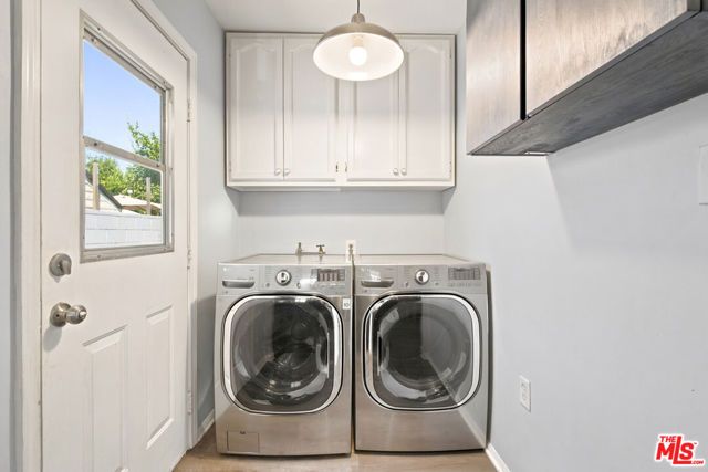 7048 Zelzah Avenue, Los Angeles, CA 91335