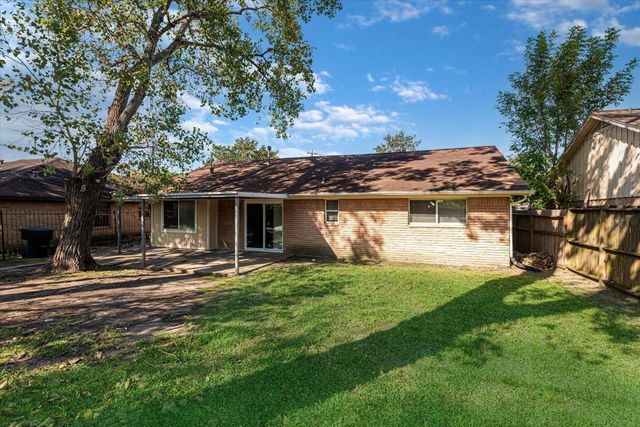 5106 Tavenor Lane, Houston, TX 77048