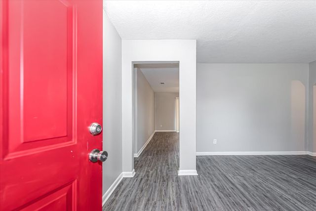 5106 Tavenor Lane, Houston, TX 77048