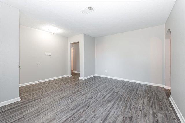 5106 Tavenor Lane, Houston, TX 77048