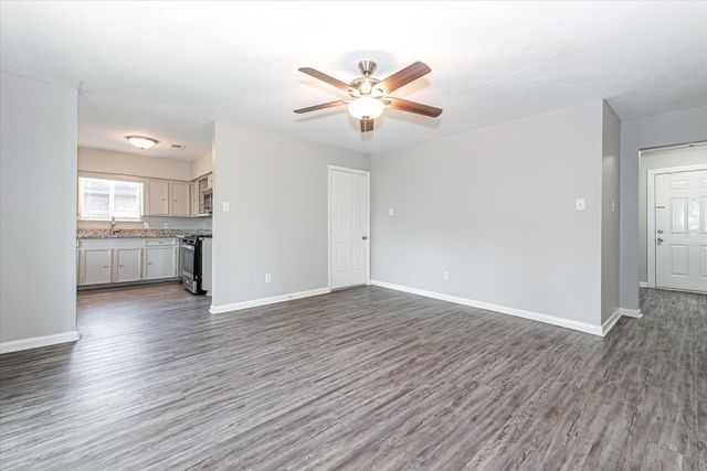 5106 Tavenor Lane, Houston, TX 77048