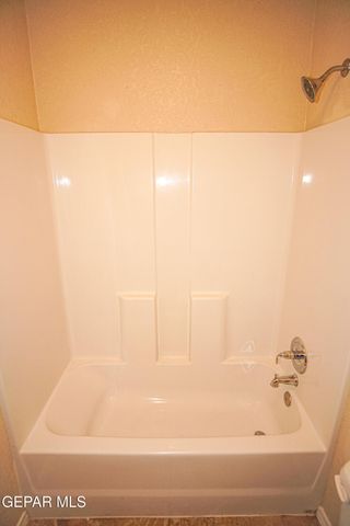 2866 Grant Avenue 6, El Paso, TX 79930