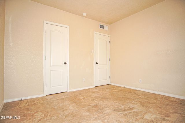 2866 Grant Avenue 6, El Paso, TX 79930