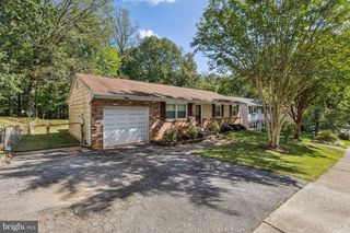 15209 CALEXICO LN, Woodbridge, VA 22193