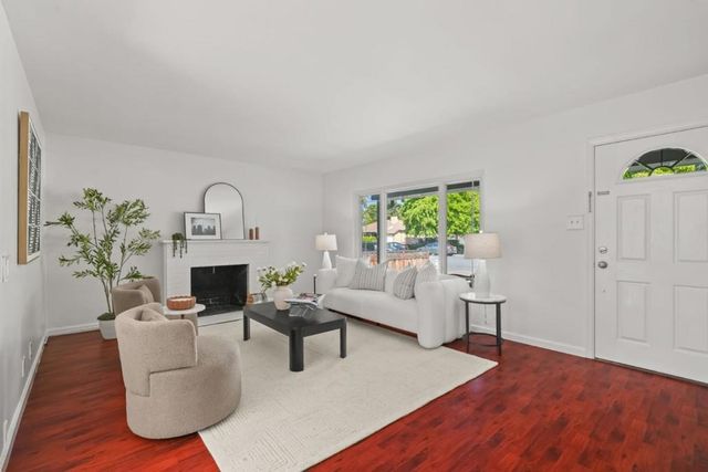 919 6th Avenue, Redwood City, CA 94063
