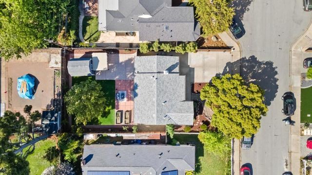 919 6th Avenue, Redwood City, CA 94063